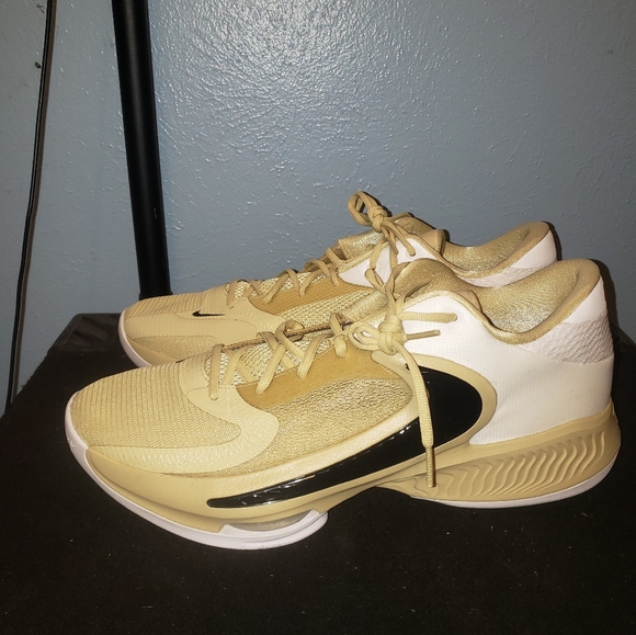 NEW MENS SIZE 14.5 NIKE ZOOM FREAK 4 TB PROMO TEAM GOLD BLACK WHITE - Picture 4 of 13